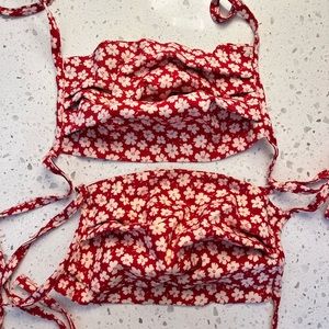 Reformation - 2 Red Floral Reformation Face Masks- MAKE AN OFFER